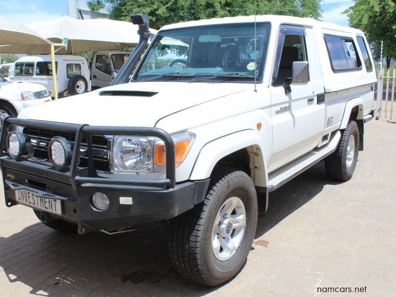 2015 Toyota LANDCRUISER 4.5 V8 DIESEL TURBO S/C 4X4 for sale | 103 000 ...